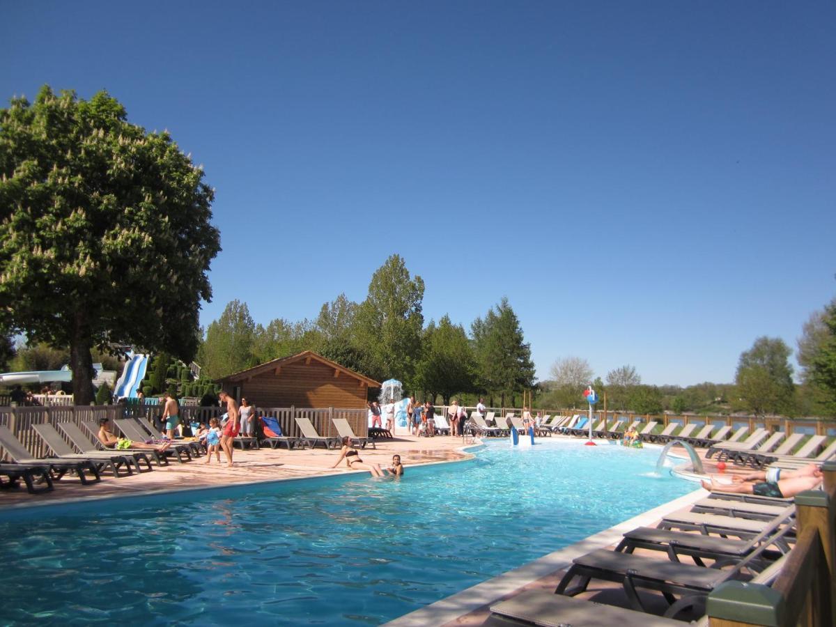 Camping Le Caussanel Hotel Canet-de-Salars Exterior photo